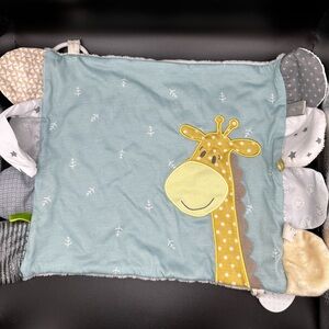 Demdaco Baby Lovey Giraffe Squeaks Crinkle Security Blanket 11x16 Teether Sherpa